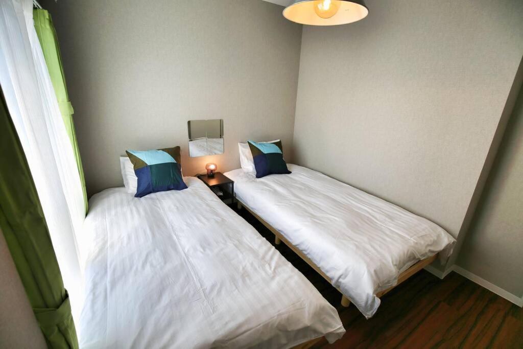 Edogawa Japanese Style 3b Has Direct Access To Akihabara And Shinjuku, With Convenient Free Wifi Apartment